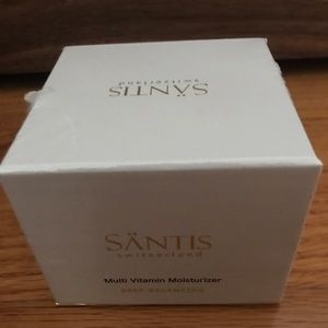 Santis Switzerland multivitamin moisturizer